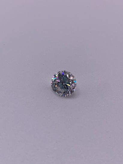 Diamant taille brillant non monté, sur papier,...