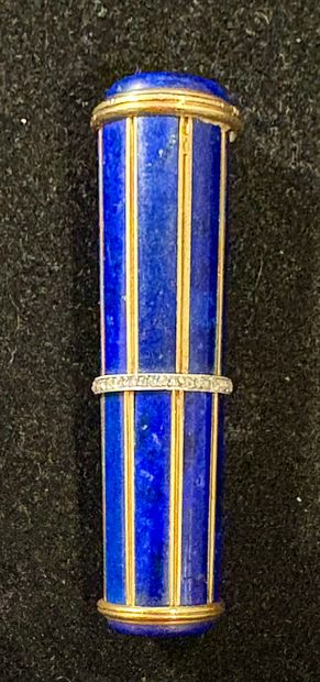 Tubular case in 18K (750‰) yellow gold and...