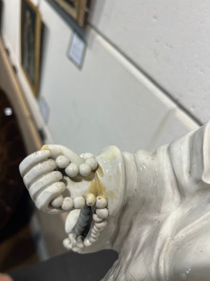 CHINE, République 
Statuette en porcelaine...