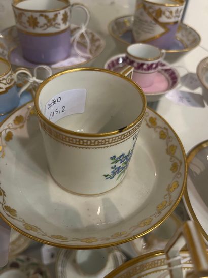 VIENNE
Sept tasses « litron » et leur sous...