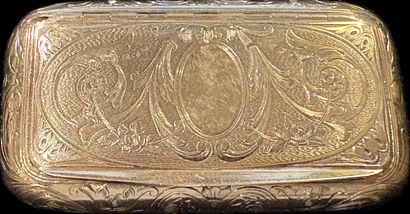 Snuff box in 18K (750‰) yellow gold with...