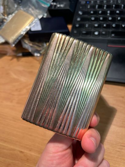 Cigarette case in 14K yellow and rose gold...