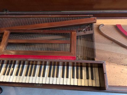 Piano forte en bois de placage marqueté de...