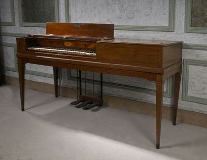 Piano forte en bois de placage marqueté de...