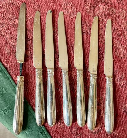 Partie de ménagère de couverts en argent...