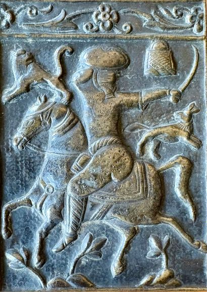 IRAN, 19th-20th century
Embossed copper bas-relief...