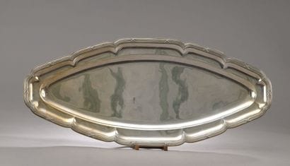 Plat à poisson en argent (925 ‰), modèle...