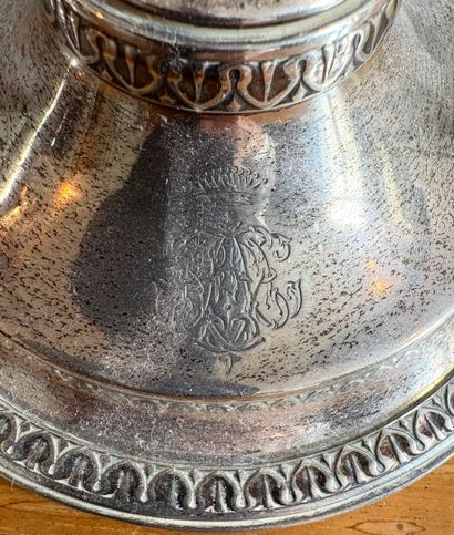 Ensemble en argent (800‰) à décor de frises...