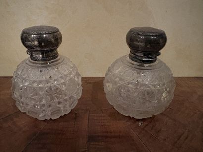 Ensemble en argent (800‰) à décor de frises...