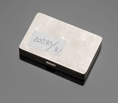 Cigarette case in platinum (850/oo), rectangular...