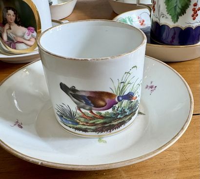 VIENNE
Sept tasses « litron » et leur sous...