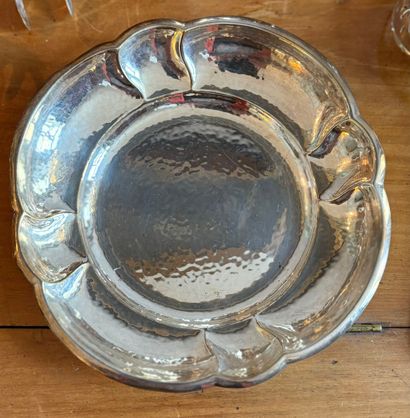 Lot en argent (800‰) comprenant : 
- Une...