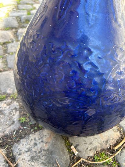 CHINE, XXe siècle
Grand vase bouteille en...