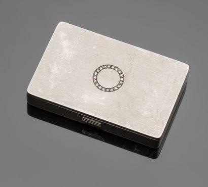 Cigarette case in platinum (850/oo), rectangular...