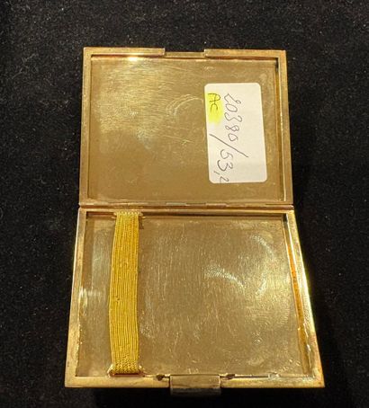 Cigarette case in 14K guilloché yellow gold...