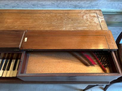 Piano forte en bois de placage marqueté de...