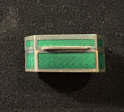 Small octagonal silver box (800‰), green...