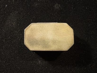 Small octagonal silver box (800‰), green...