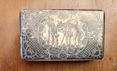 Trois tabatières en argent (800‰) :
- Deux,...