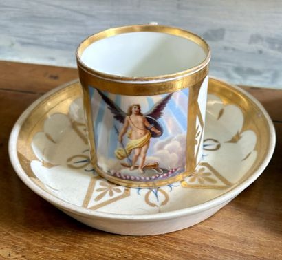 VIENNE
Neuf tasses « litron » et leurs sous-tasses...