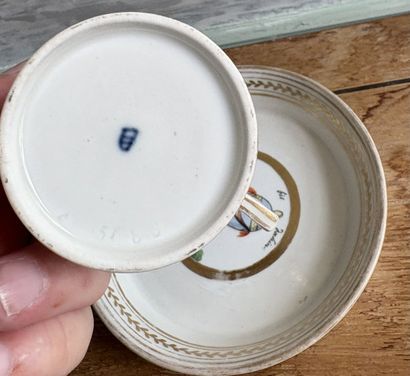 VIENNE
Sept tasses « litron » et leur sous...