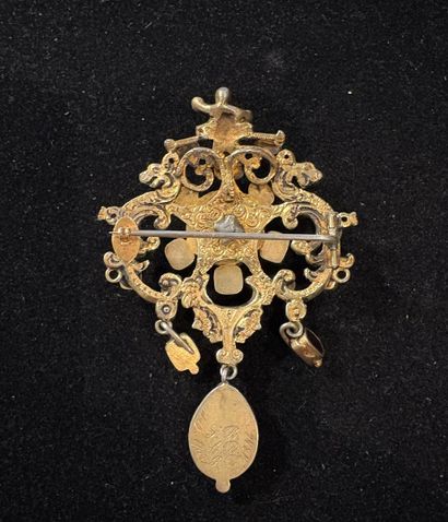 Silver (800/oo) vermeil brooch-pendant with...