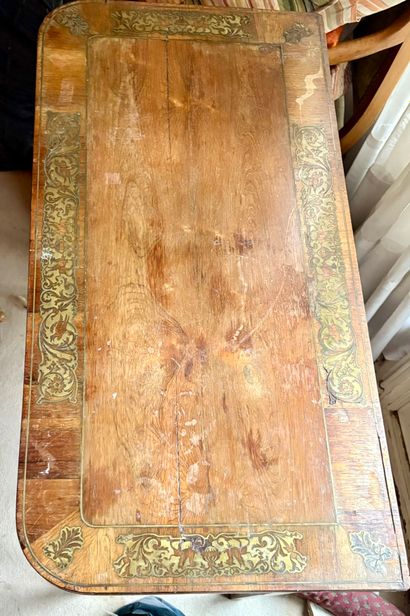 Table à jeux en placage de palissandre à...