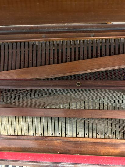 Piano forte en bois de placage marqueté de...