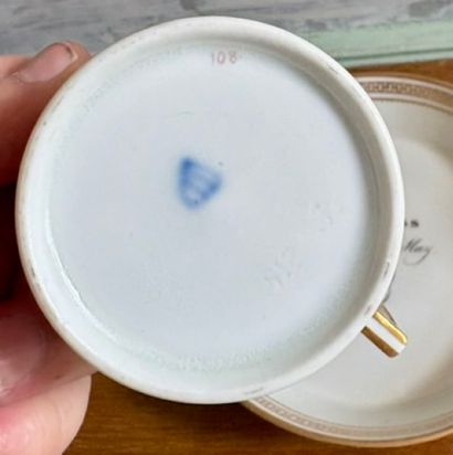 VIENNE
Sept tasses « litron » et leur sous...