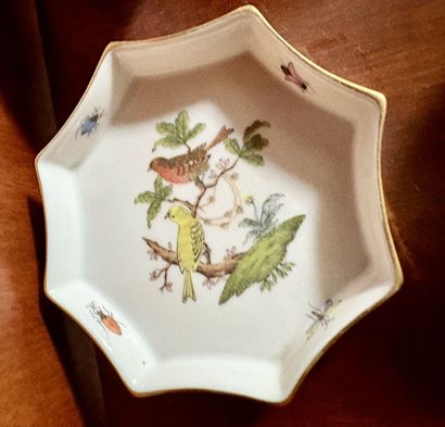 HONGRIE, Herend
Ensemble en porcelaine à...
