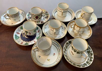 VIENNE
Neuf tasses « litron » et leurs sous-tasses...