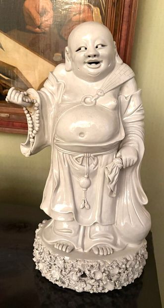 CHINE, République 
Statuette en porcelaine...