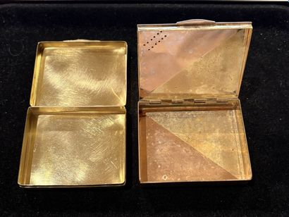 Two cigarette cases including: 
- One in...