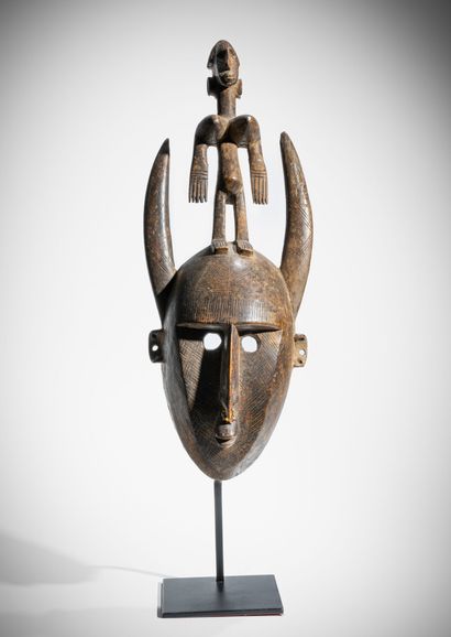 # BAMBARA, MALI
Masque Ntomo à cornes en...