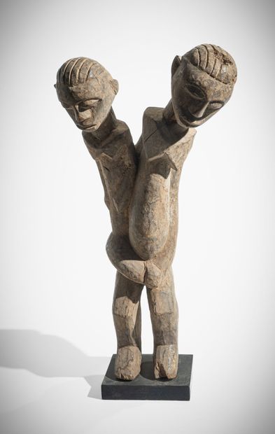 # LOBI, BURKINA FASO
Maternité en bois dur...