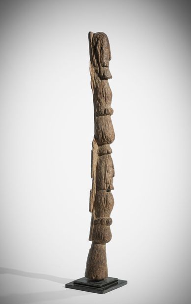 # TELLEM, DOGON, MALI
Poteau Djennenké en...