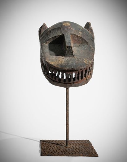 # BAMBARA, MALI
Masque Jara Kun en bois dur...