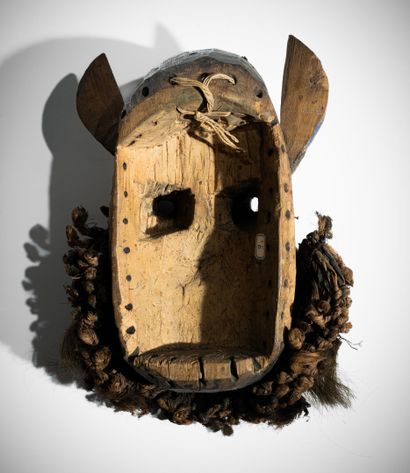 GUÉRÉ, WÉ, CÔTE D'IVOIRE
Masque de guerrier...