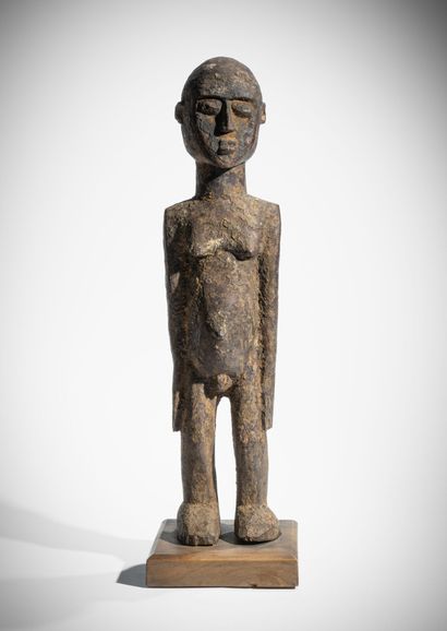 # LOBI, BURKINA FASO
Statuette féminine Batéba...
