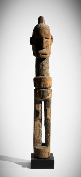 DOGON, MALI.
Statuette fétiche de personnage...