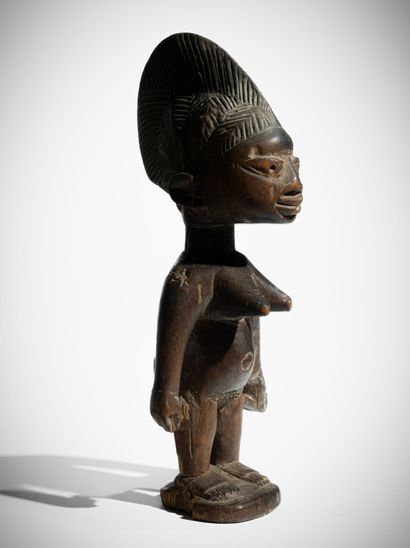 YOROUBA, NIGÉRIA, BÉNIN. 
Statuette féminine...