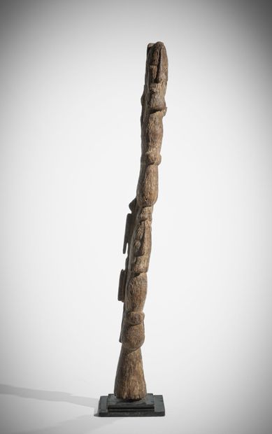 # TELLEM, DOGON, MALI
Poteau Djennenké en...