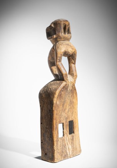 # DOGON, FALAISE DE BANDIAGARA, MALI
Masque...