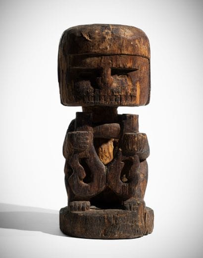 ASMAT, IRIAN JAYA, INDONESIE (PNG Occidentale)
Statue...