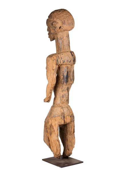 Montol, Nigeria 
Ancienne statue féminine...