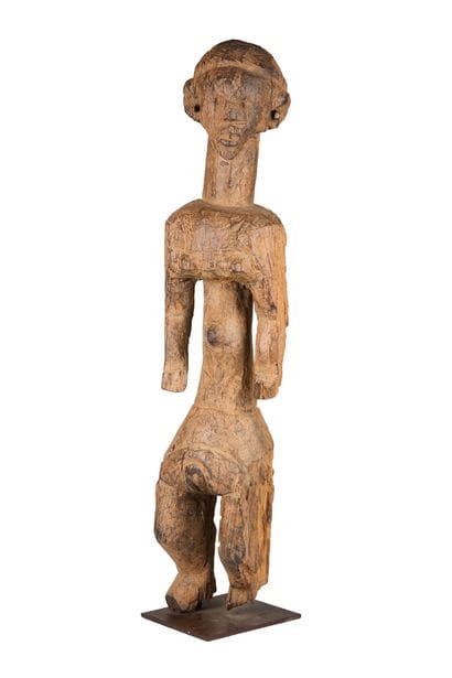 Montol, Nigeria 
Ancienne statue féminine...