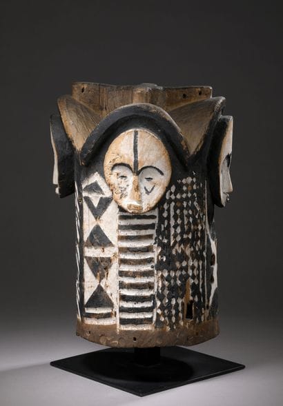 Masque heaume Fang, Gabon
Bel exemplaire...