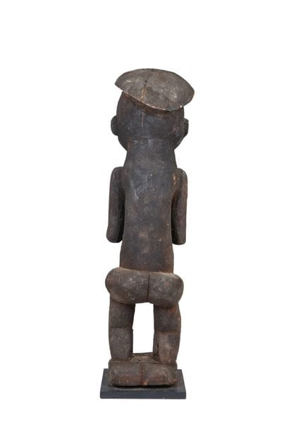 Tsogo, Gabon 
Statue, les bras écartés du...