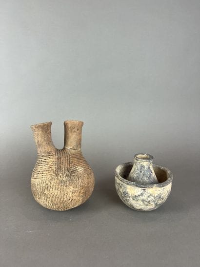 °°Deux poteries, Mali

- 1. Sphérique, motifs...