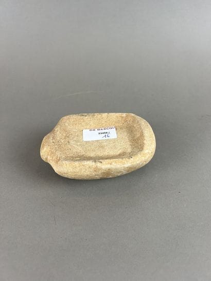 °°Petit mortier, néolithique saharien, circa...